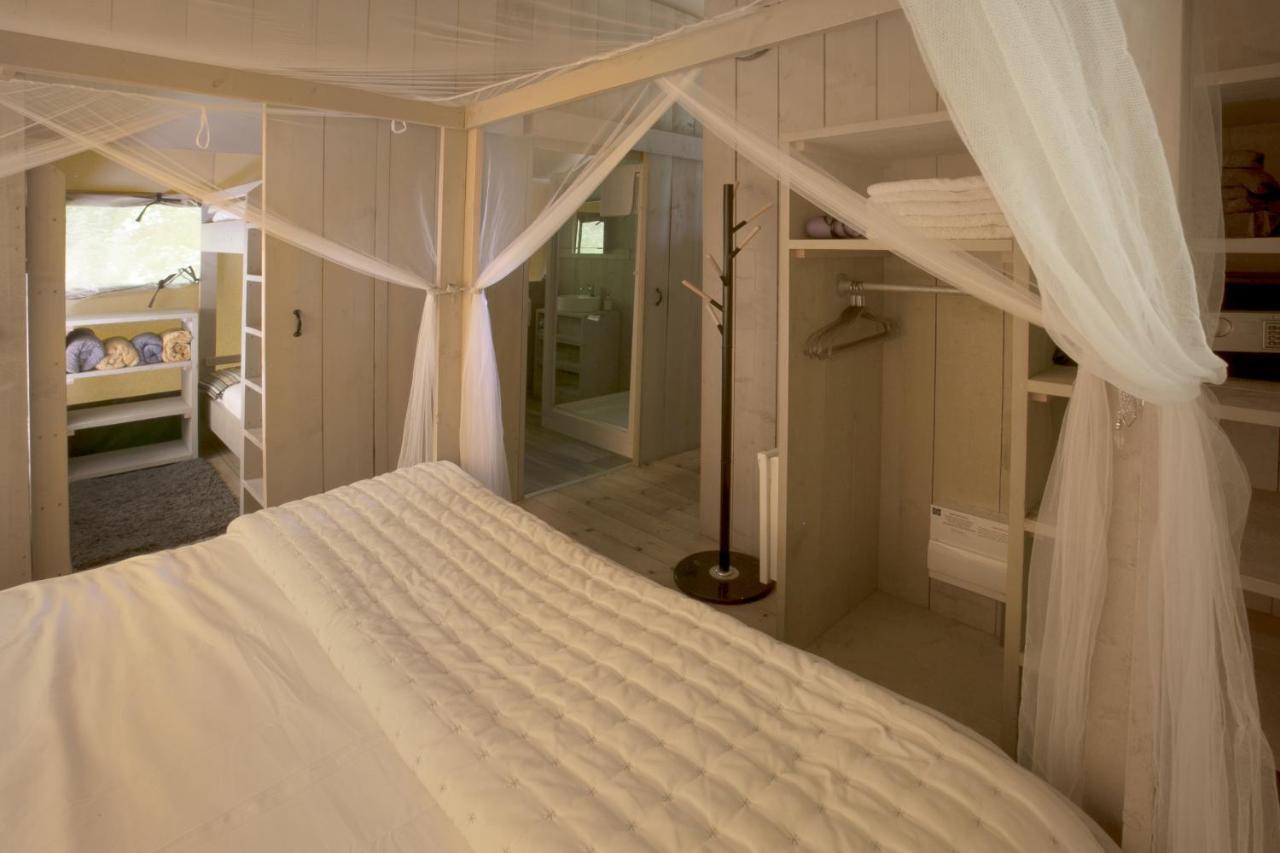 Riverwood Farm Glamping Safari Tent Luxury tent
