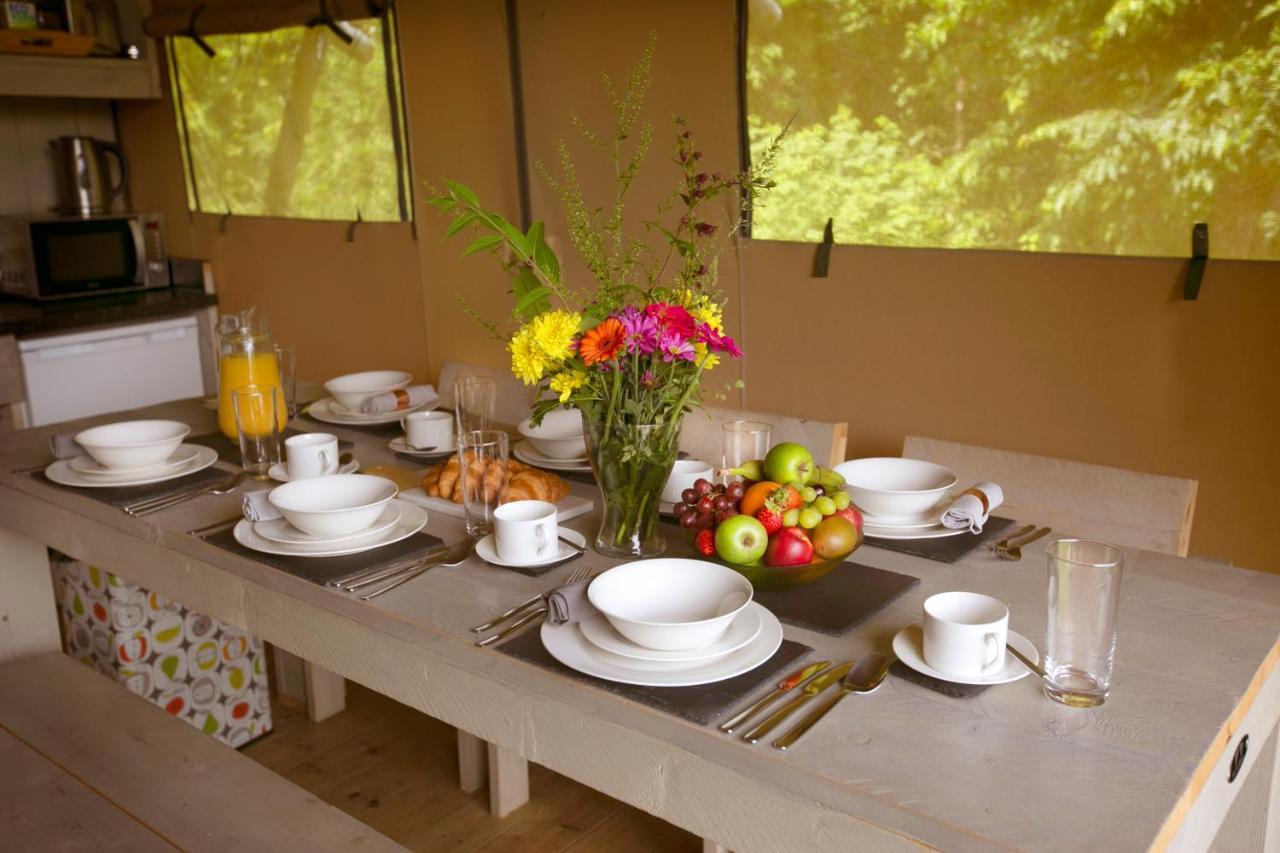 Riverwood Farm Glamping Safari Tent * Talaton