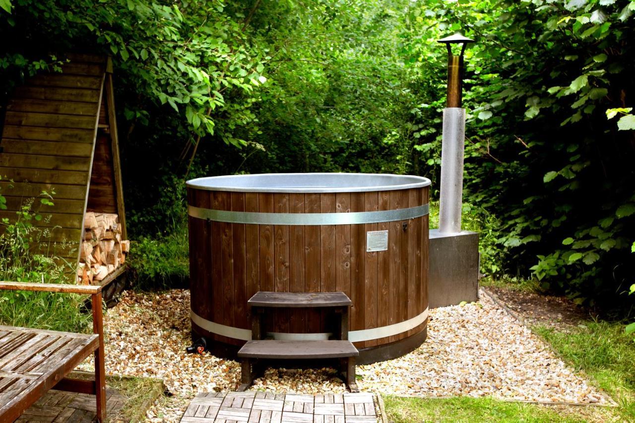 Riverwood Farm Glamping Safari Tent Talaton