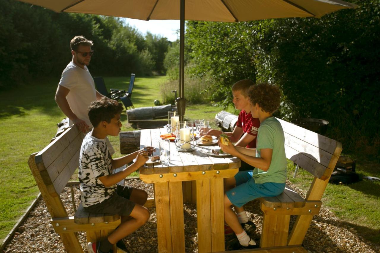 Luxury tent Riverwood Farm Glamping Safari Tent Talaton
