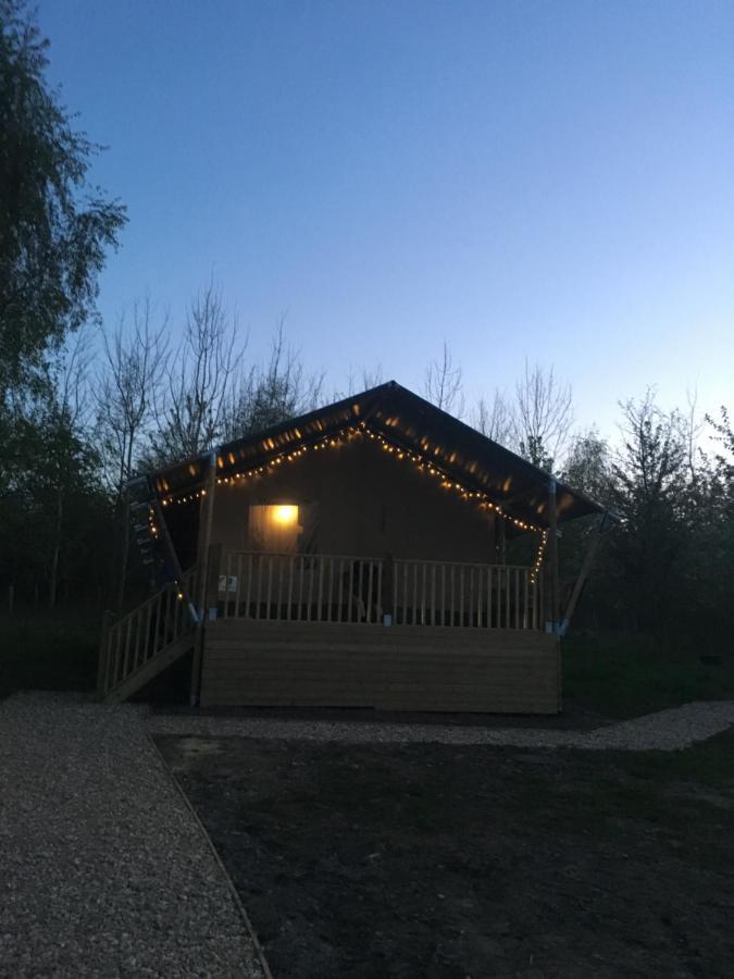 Riverwood Farm Glamping Safari Tent Luxury tent